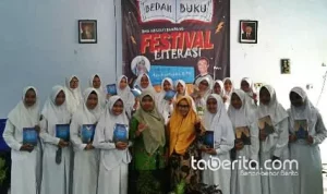 Buku-Buku Karya Guru Dibedah Siswa