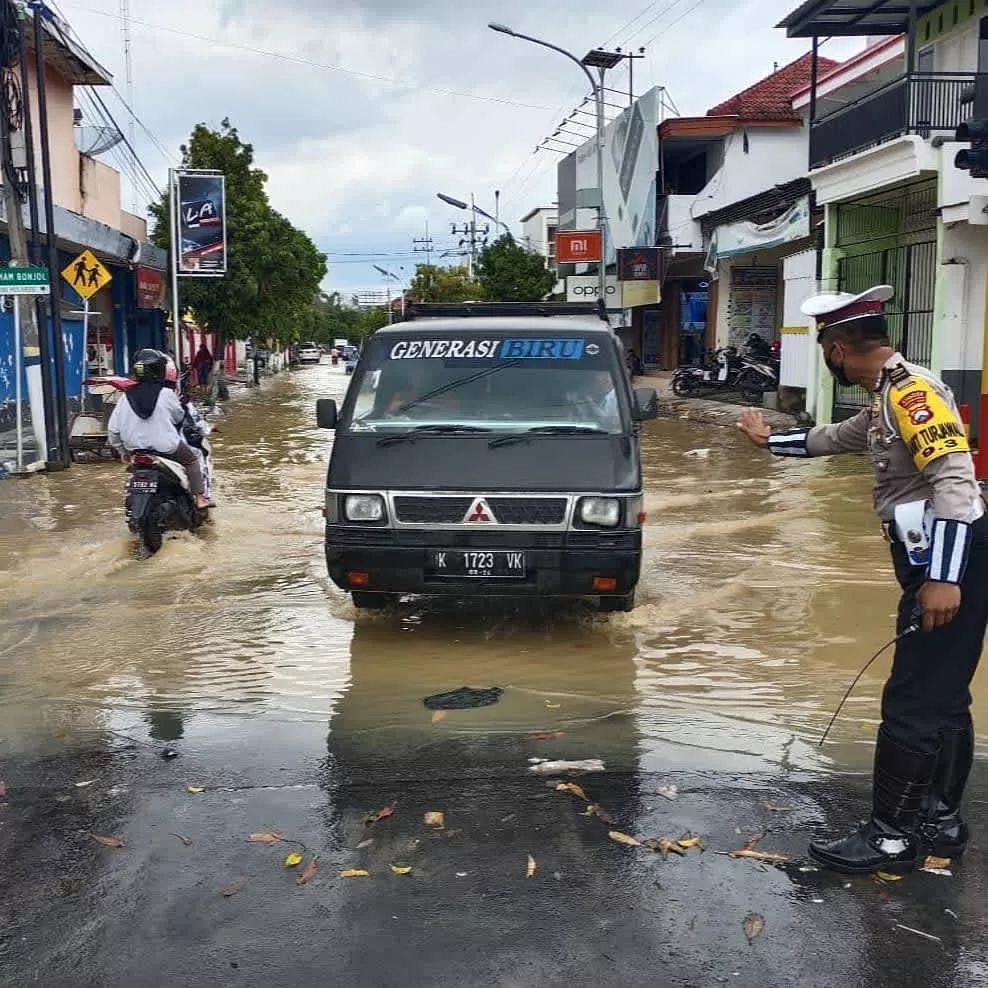 Infomdr 1608385308224 3.Jpg Hal-Hal Yang Dirindukan Kalo Sampang Gak Banjir