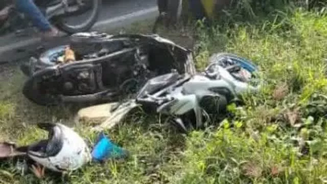 Kendaraan Korban Usai Kecelakaan Di Jalan Raya Bencelok Kecamatan Jrengik.