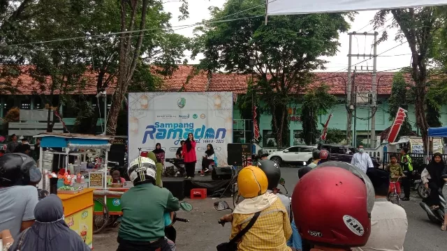 Bikin Pengunjung Terpesona, Siswi Mansa Tampil Di Sampang Ramadhan Festival 2023