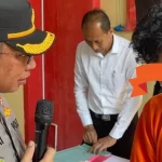 Pelaku Pembunuhan Saat Diamankan Di Mapolres Bangkalan.