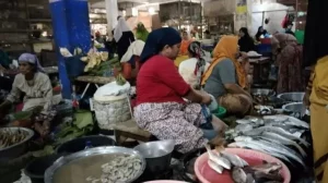 Pedagang Pasar Srimangunan Menolak Rencana Relokasi Ke Pasar Margalela