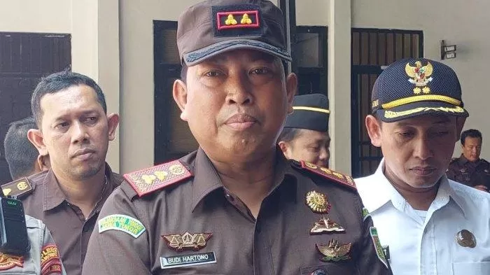 Kepala Kejaksaan Negeri Sampang Budi Hartono. (Foto : Tribunnews)