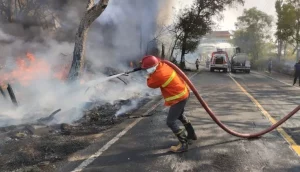 Bangunan Gubuk Dekat Gerbang Kabupaten Pamekasan Terbakar