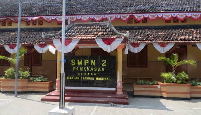 Jual Seragam Seharga Jutaan Rupiah, Kepala Smpn 2 Pamekasan Diduga Tabrak Edaran Kemendikbudristek