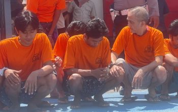 Para Pelaku Pengedar Narkoba Saat Pers Release Di Mapolres Bangkalan