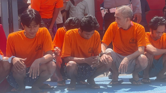Para Pelaku Pengedar Narkoba Saat Pers Release Di Mapolres Bangkalan