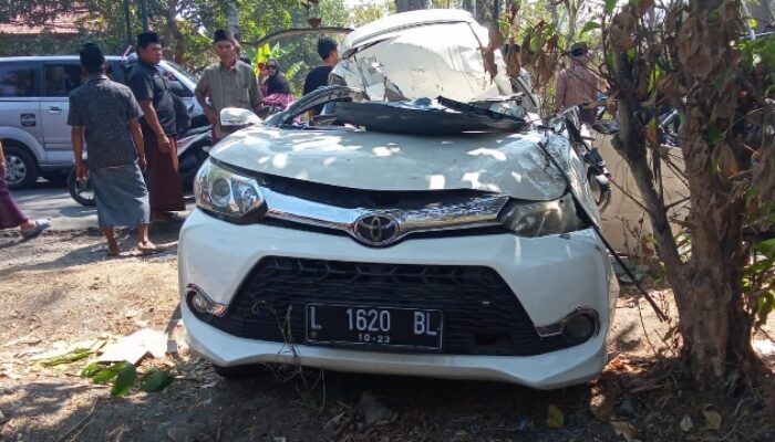 Tiga Mobil Mengalami Kecelakaan Beruntun Di Tanah Merah Bangkalan, Satu Meninggal Dunia