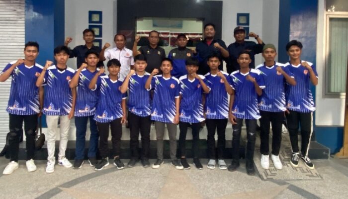 Porprov Jatim Viii, 13 Atlet E-Sport Kabupaten Sampang Diberangkatkan Secara Mandiri