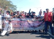 Blokade Akses Jembatan Suramadu, Warga Bangkalan Protes Tak Ada Tindakan Tegas Terhadap Truk Garam Penyebab Kecelakaan
