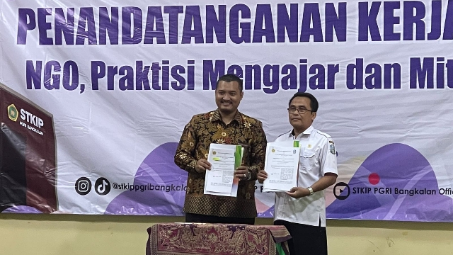 Penandatanganan Kerjasama Antara Stkip Pgri Bangkalan Dengan Ngo Praktisi Mengajar Dan Pmb.