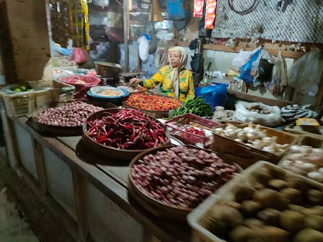 Salah Satu Pedagang Cabe Di Pasar Srimangunan.