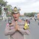 Kasatlantas Polres Sampang Akp Rukimin Saat Berada Di Depan Pos Pelayanan Semeru Di Depan Alun - Alun Trunojoyo.