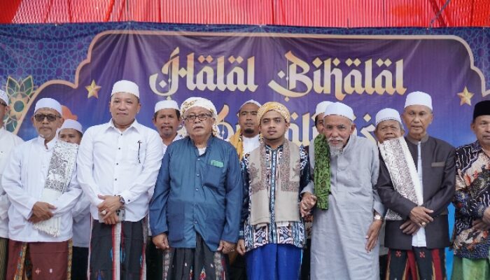 Ratusan Ulama Dan Kiai Kabupaten Sampang Deklarasi Dukungan Dua Periode Kepada H. Slamet Junaidi