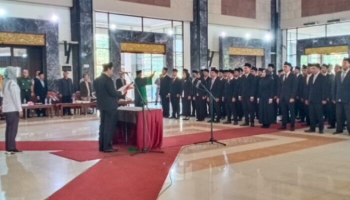 Kpu Bangkalan Lantik Ppk Pilkada, 37 Anggota Merupakan Wajah Baru
