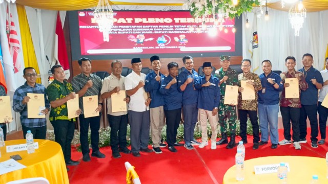 Pleno Penetapan Dpt Pilkada Bangkalan Oleh Kpu.