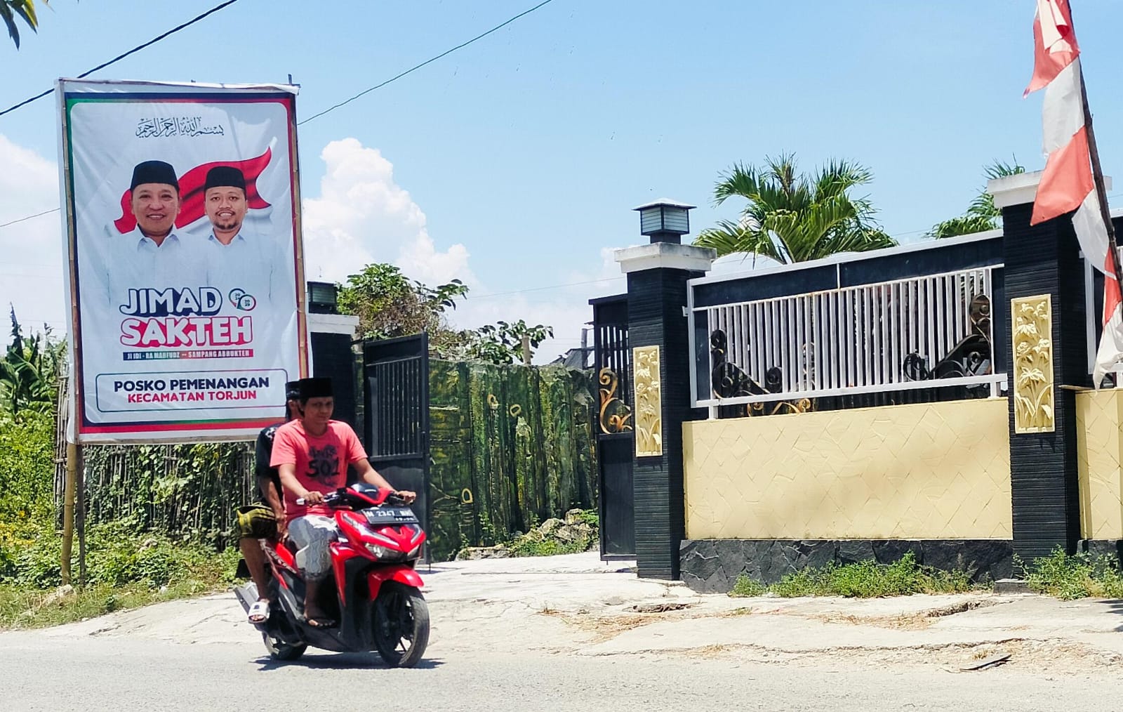 Img 20240928 Wa0018 Berdiri Kokoh, Rumah Politisi Partai Demokrat Jadi Posko Tim Pemenangan Aba Idi-Ra Mahfud Di Pilkada Sampang