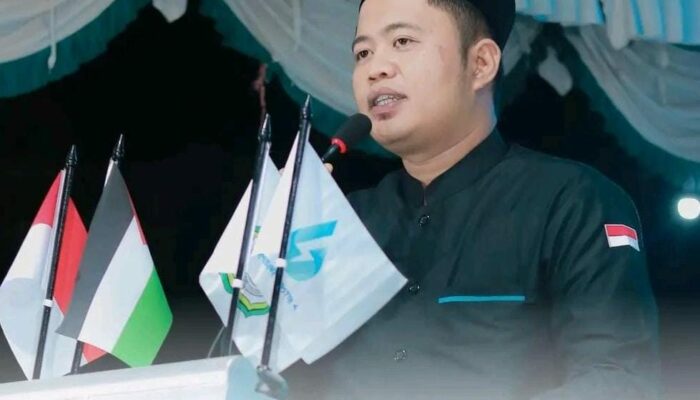 Dewan Pengasuh Ponpes Darul Amin Nagasari Ajak Santri Dan Masyarakat Dukung Paslon Jimad Sakteh Di Pilkada Sampang