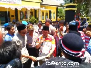 Minta Maaf, Kpu Sampang Janji Gelar Psu Sesuai Amar Putusan Mk 2 Minta Maaf, Kpu Sampang Janji Gelar Psu Sesuai Amar Putusan Mk