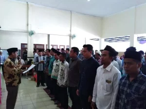 KPU Lantik 1.450 Ketua KPPS PSU Sampang