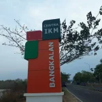 Tugu Sentra Industri Kecil Menengah (Ikm) Bangkalan Madura.