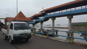 Suramadu Gratis, Pendapatan Kapal Mentok Rp 13 Juta