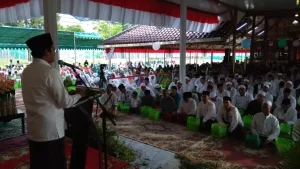 Ra Latif Sanjung Istrinya Saat Sambutan Maulid