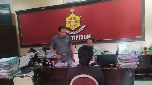 Pelaku Saat Diinterogasi Penyidik