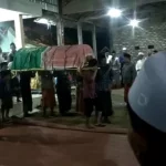 Jenasah Amiluddin Tiba Di Kediaman