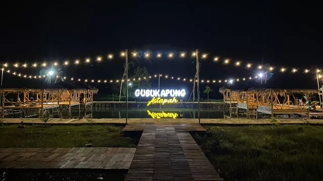 Gubuk Apung Astapah, Spot Wisata Kuliner Baru Favorit Kalangan Milenial Sampang