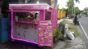 Mengenal Mie Joms, Kuliner Kekinian Yang Digemari Anak Muda Sampang