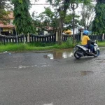 Kondisi Jalan Re Martadinata Rusak Parah