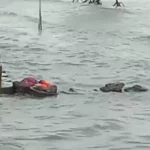 Sosok Mayat Terlihat Mengapung Di Pesisir Pantai Modung.