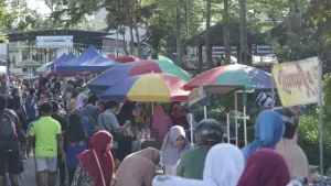 Konsep Baru Cfd Di Sampang Berdampak Peningkatan Omset Pkl