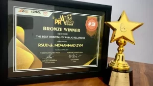 Rsmz Sampang Raih Penghargaan “The Best Hospitality Public Relations”