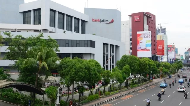 Kantor Pusat Bank Jatim.