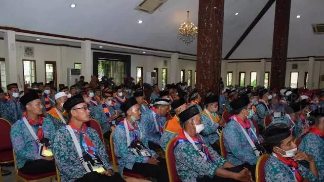 Para Jemaah Haji Saat Mengikuti Bimbingan.