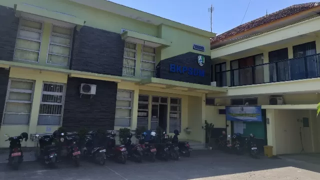 Kantor Badan Kepegawaian Dan Pengembangan Sumber Daya Manusia (Bkpsdm) Kabupaten Sampang.