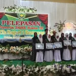 Gelaran Wisuda Mts Negeri 1 Sampang.