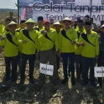 Foto Bersama Apti Sampang Usai Melakukan Tanam Raya Bersama Bupati Dan Wabup.