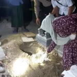 Kondisi Makam Yang Dibongkar Orang Tak Dikenal.