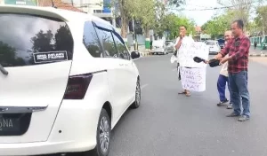 Ngaku Gadaikan Emas, Paguyuban Pkl Galang Donasi Untuk Bupati Pamekasan