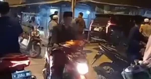 Video Wakil Ketua Dprd Sampang Cekcok Dengan Tokoh Masyarakat Di Tambelangan Viral