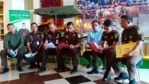 Dua Pensiunan Asn Di Bangkalan Korupsi Uang Negara 1,2 Miliar