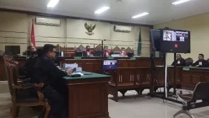 Eks Bupati Bangkalan Dituntut 12 Tahun Penjara Dan Denda 9,7 Miliar