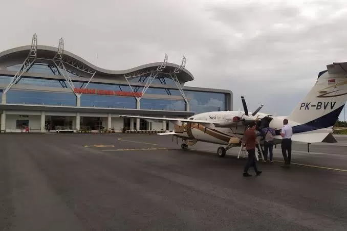 Salah Satu Maskapai Di Bandara Trunojoyo.