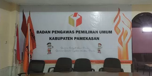 Kantor Bawaslu Pamekasan.