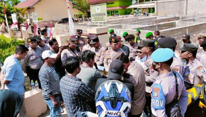 Kantor Kemenag Pamekasan Didemo, Tuntut Transparansi Dugaan Pemotongan Insentif Guru Madrasah