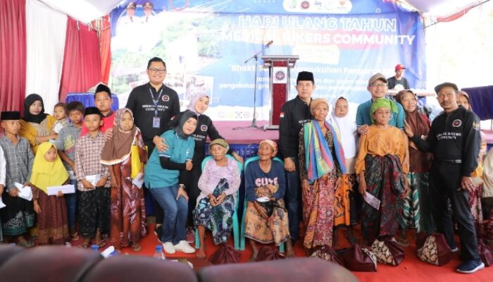 Sasar Ratusan Lansia, Medical Bikers Community Gelar Baksos Pengobatan Gratis