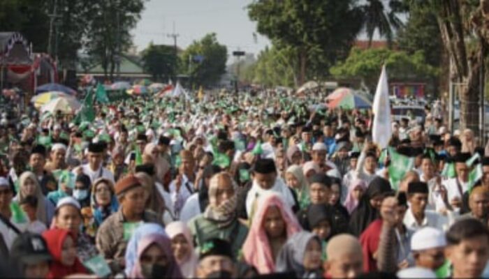 Peringati Hari Santri, Ribuan Warga Nu Sumenep Ikuti Jjs Bersarung